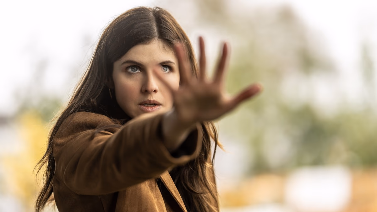 Mayfair Witches Season 3 Arrives December 30: Zeta-Jones Teases 'Kill Jackie'