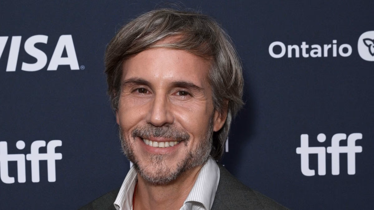 Narcos Director Andrés Baiz Takes Flight with Netflix Helicopter Thriller 'Helo'